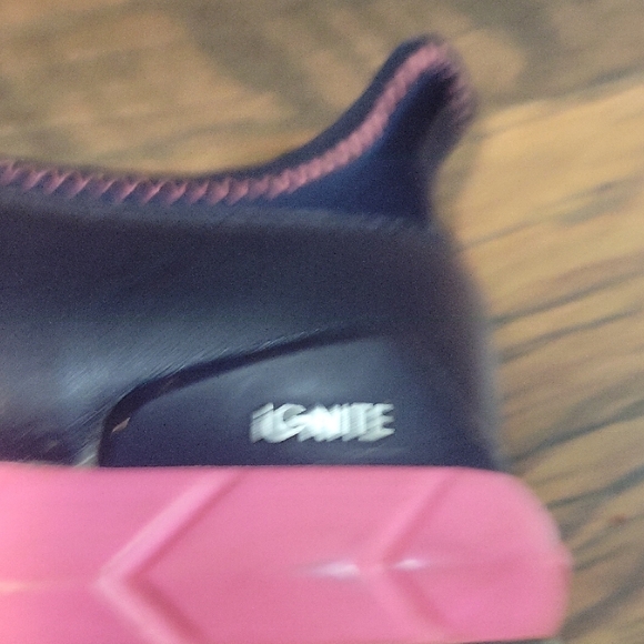 Puma Women's Dark Blue and Pink Sneakers - Picture 10 of 16